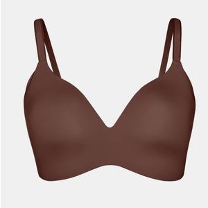 Knix WingWoman Bra Sable Size 8 Wireless Molded Cups NWT